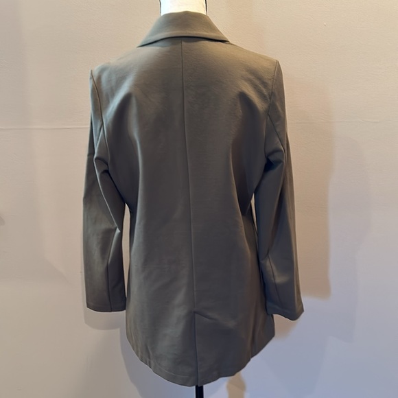 Garnett Hill knit relaxed blazer - Picture 6 of 7